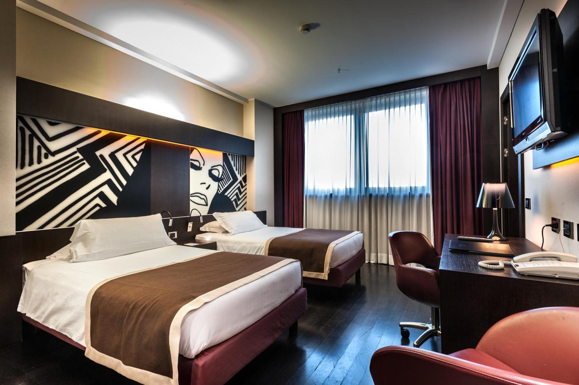 คราวน์ พลาซา มิลานซิตี้ Hotel ห้อง รูปภาพ